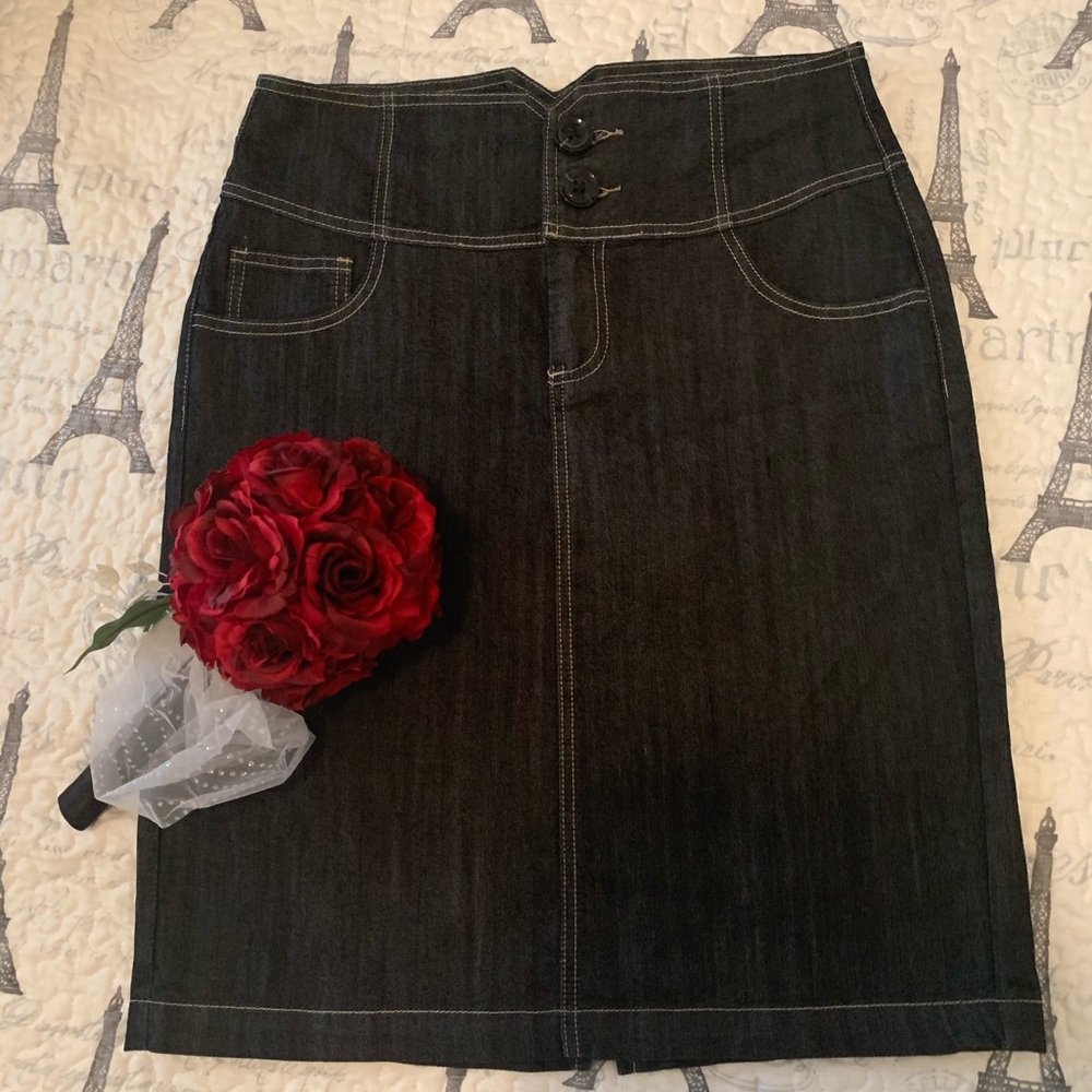 Like New Cute skirt